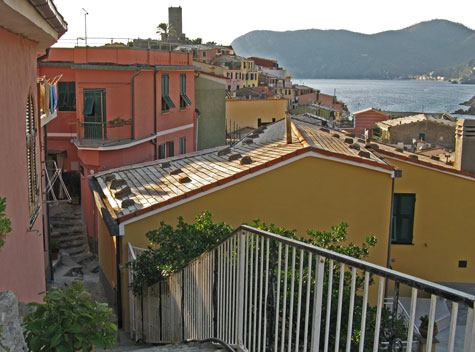 Maps of Vernazza Italy