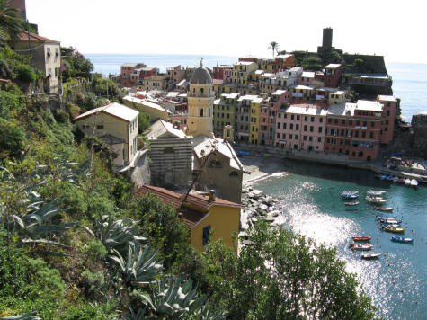 Monterosso to Vernazza Trail